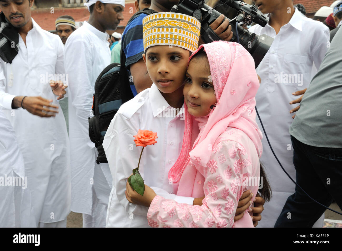 Die Menschen feiern das Eid ul-Fitr Festival, Bandra, Mumbai, Maharashtra, Indien, Asien Stockfoto