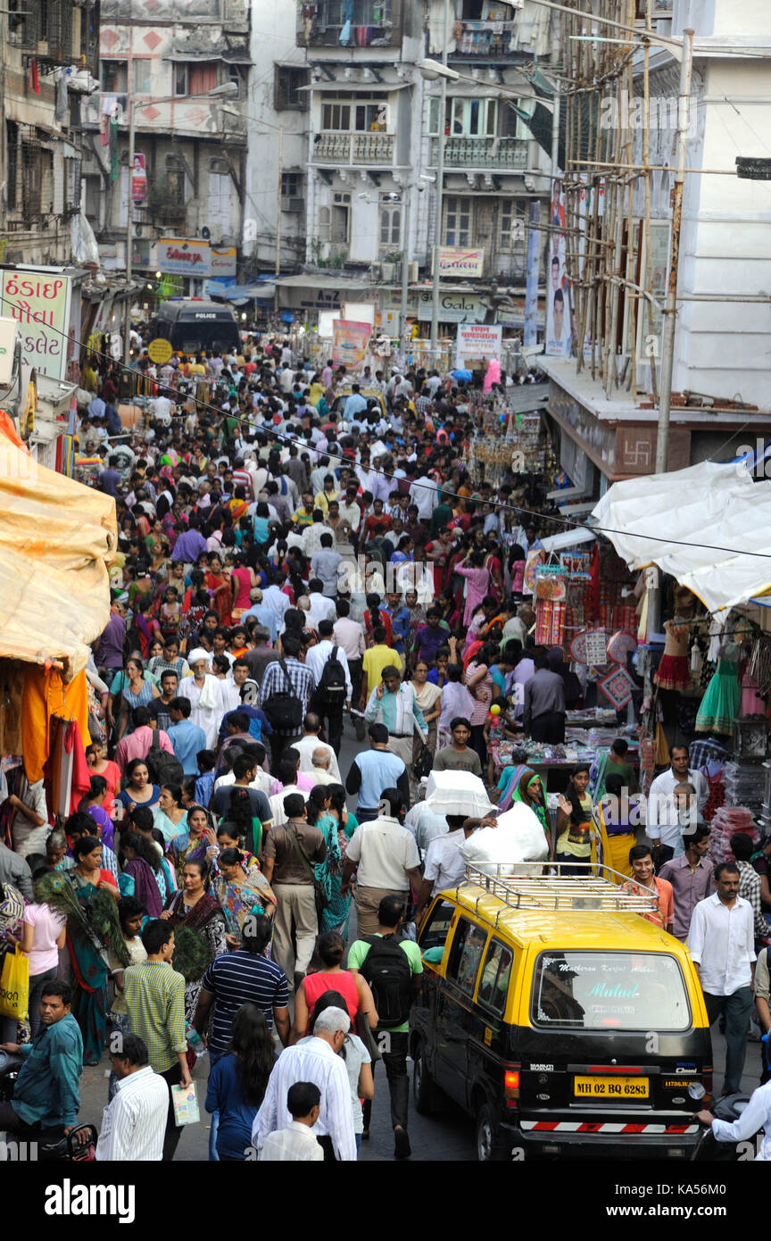 Alte Gebäude städtischen Gehäuse chawl, Charni Straße, Mumbai, Maharashtra, Indien, Asien Stockfoto