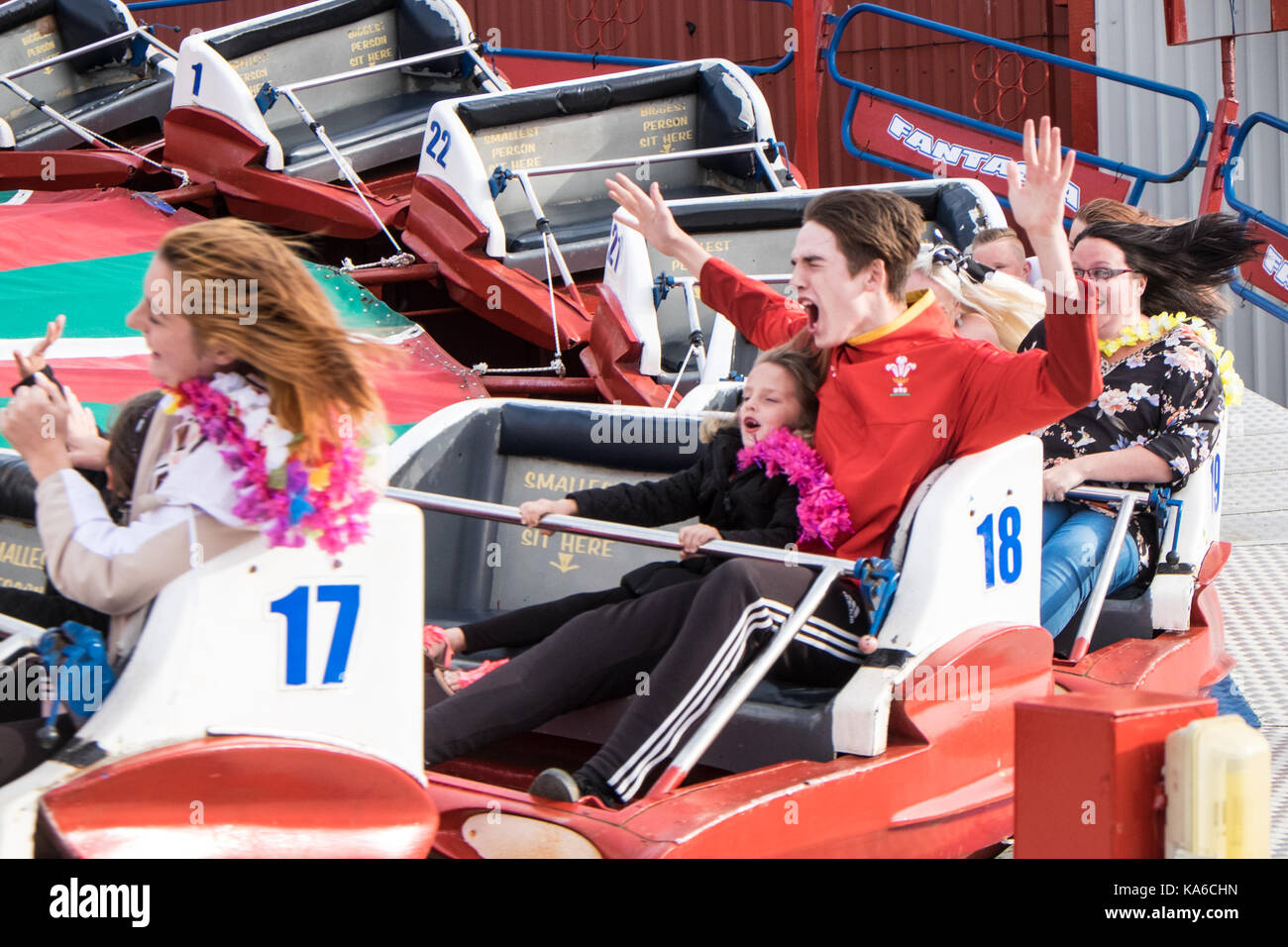 Coney Island Coney Strand, Strand, Strand, Spass, Kirmes, Rummelplatz, Attraktion, Attraktionen, Fahrgeschäfte, Porthcawl, Brigend, Süden, Wales, Großbritannien, Großbritannien, Europa, Stockfoto