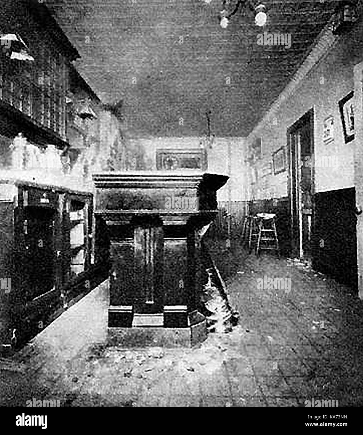 1920er/30er Jahre verbot - ein Foto, die Entdeckung einer New York speakeasy Bar hinter einem Restaurant auf West 103rd Street Stockfoto