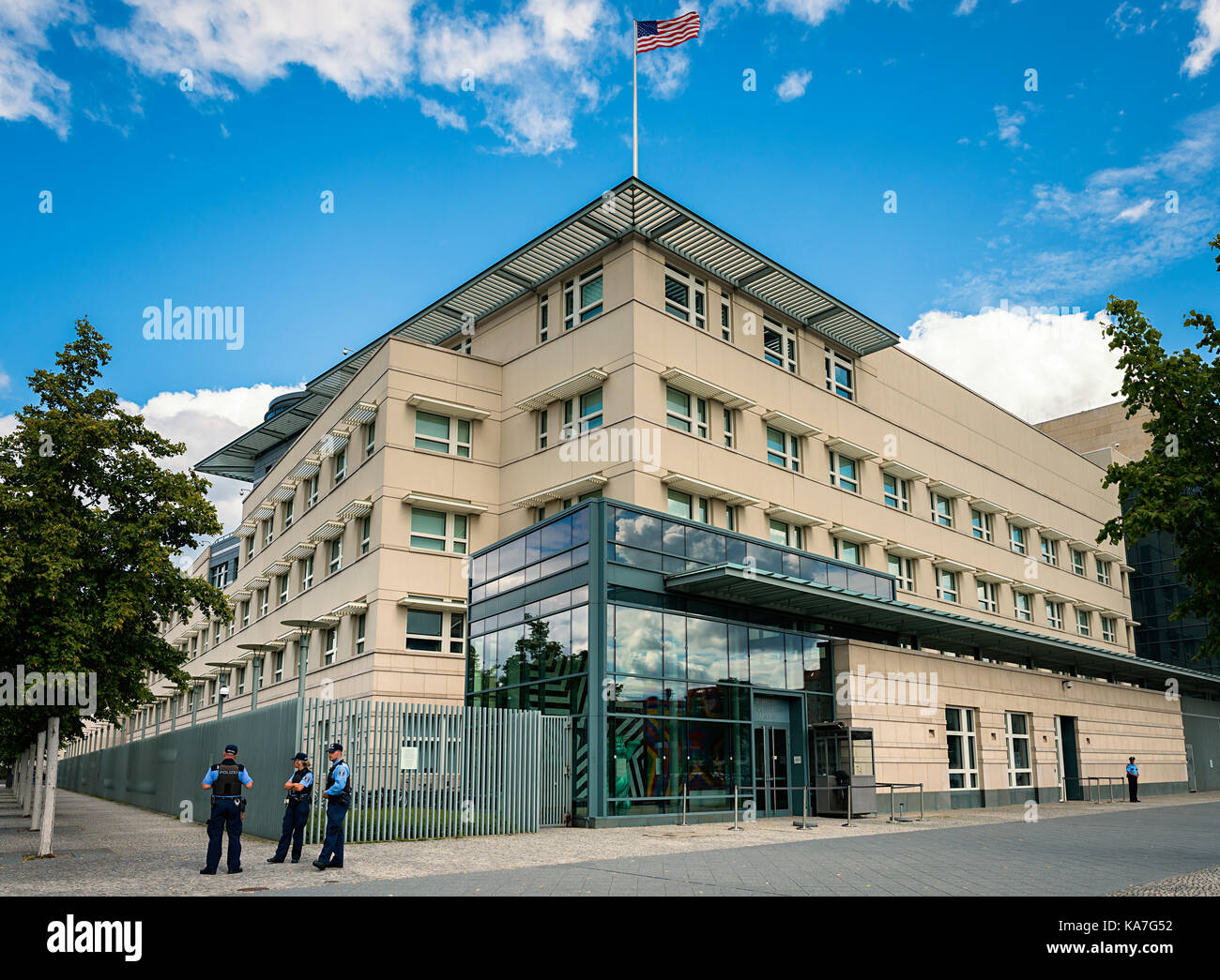 Polizei Station vor der amerikanischen Botschaft, Berlin, Deutschland Stockfoto