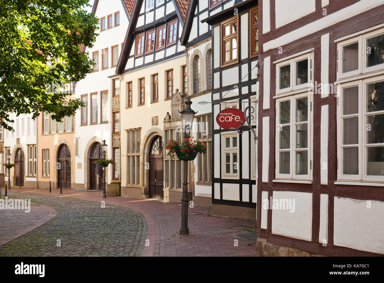 Reihe von Häusern, mit Fachwerkhäusern, Museum in der historischen Altstadt, Minden, Ostwestfalen-Lippe Stockfoto