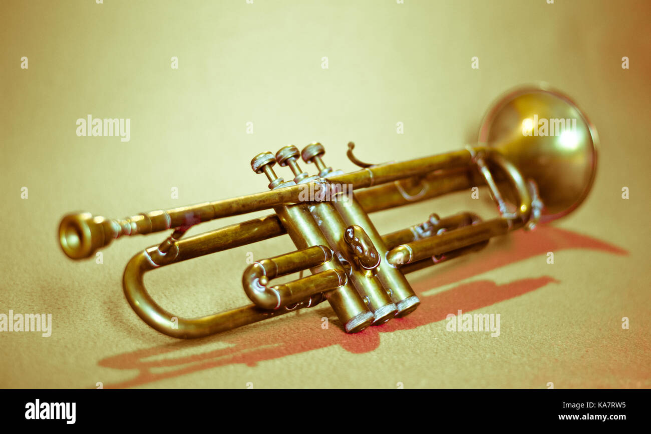 Eine alte Jazztrompete aus den 1920er Jahren Stockfoto