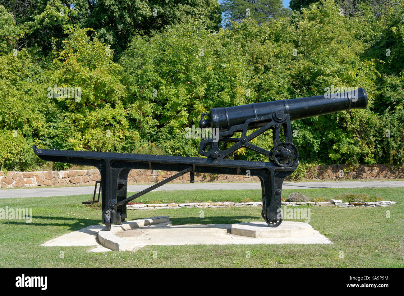 Britische Kanone aus dem 19. Jahrhundert mit Recoil Schlitten an der Stewart Museum oder Musee Stewart im Parc Jean-Drapeau Park, St. Helen's Island Montreal, Que Stockfoto