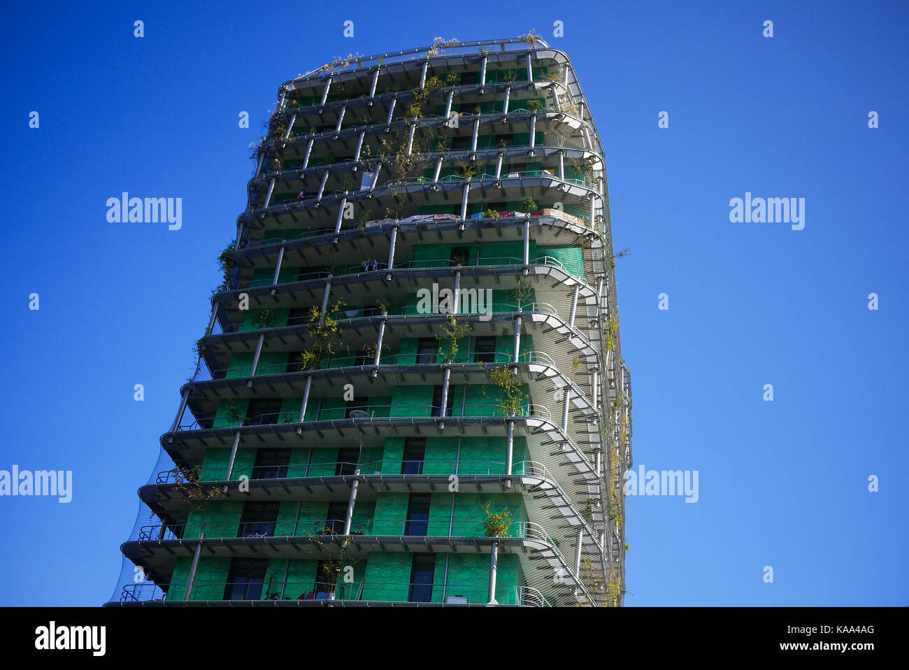 Die M6 B2 Turm, genannt auch der Turm der Biodiversität. Paris, FrancT Stockfoto