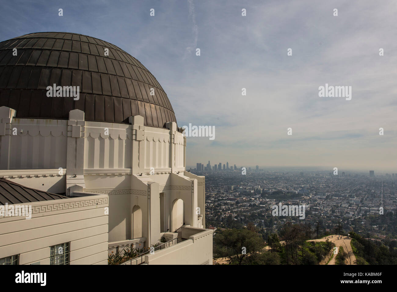 Griffith Observatorium mit Blick auf die Innenstadt von Los Angeles, Kalifornien. Stockfoto