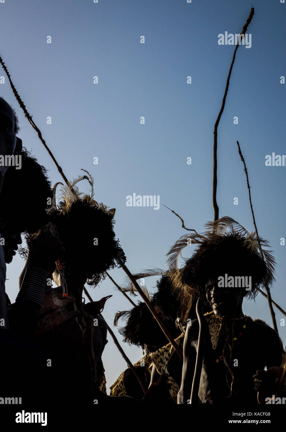 Dassanech Dimi Zeremonie Beschneidung von Teenagern, Sies zu feiern, Turkana County, Omorate, Äthiopien Stockfoto