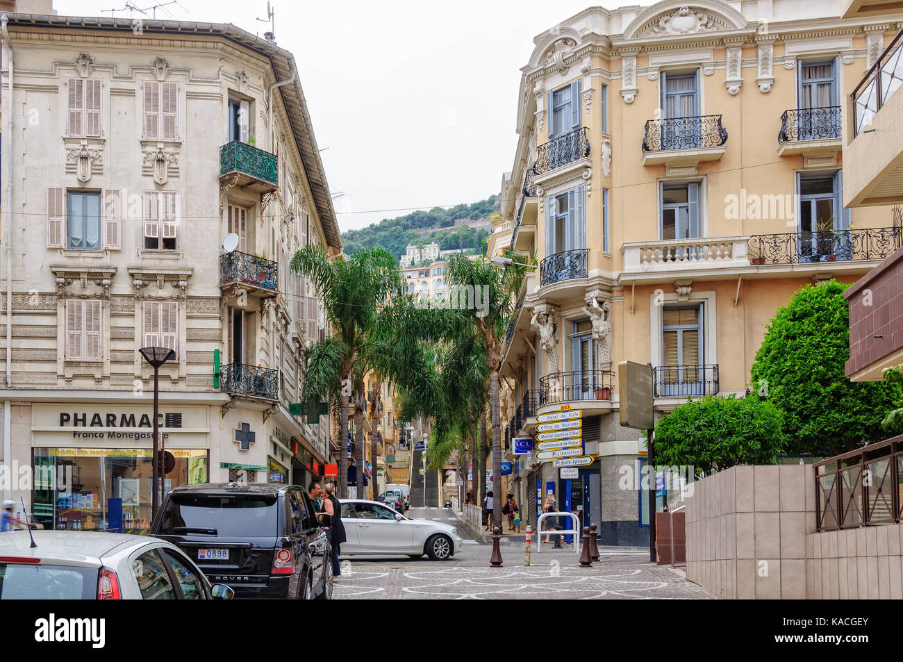 Boulevard De La Republique In Beausoleil An Der Grenze Zwischen Frankreich Und Monaco Stockfotografie Alamy