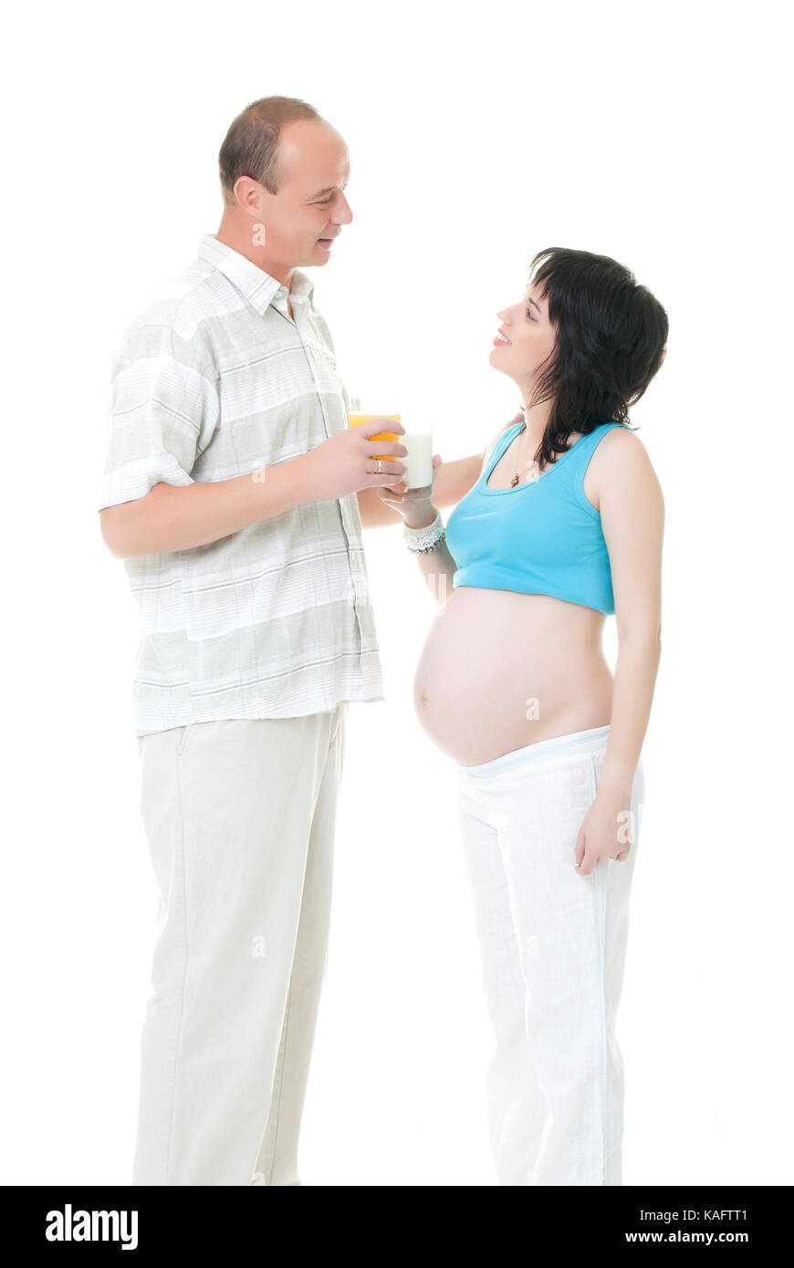 Mann zwingt seine Frau gesund zu essen Stockfoto