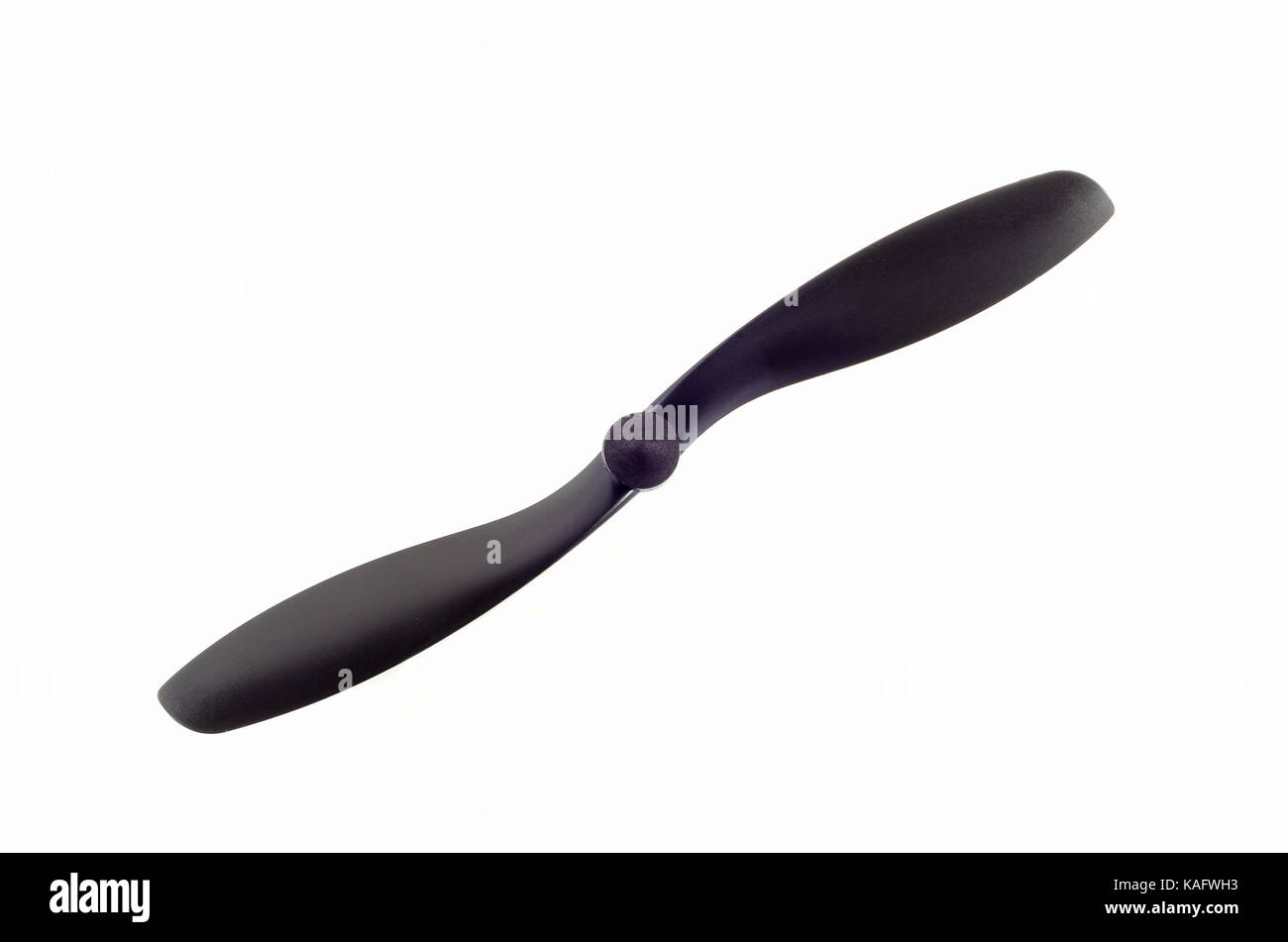 Nahaufnahme eines schwarzen Propeller auf weißem Hintergrund. Drone Propeller Stockfoto