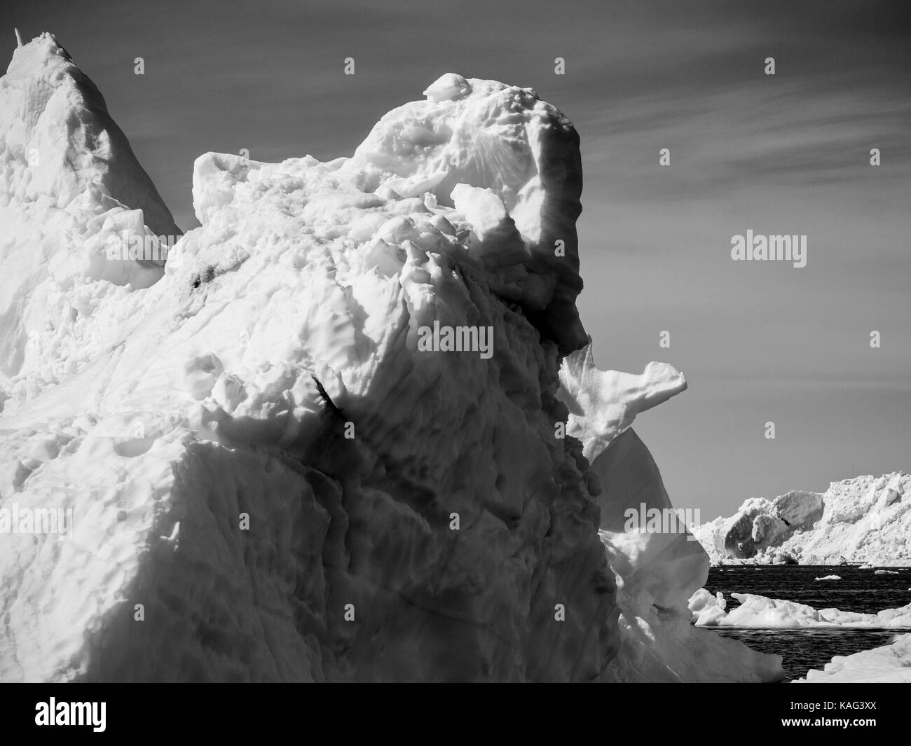 Eisberge im Eisfjord Ilulissat an der Westküste Grönlands. Stockfoto
