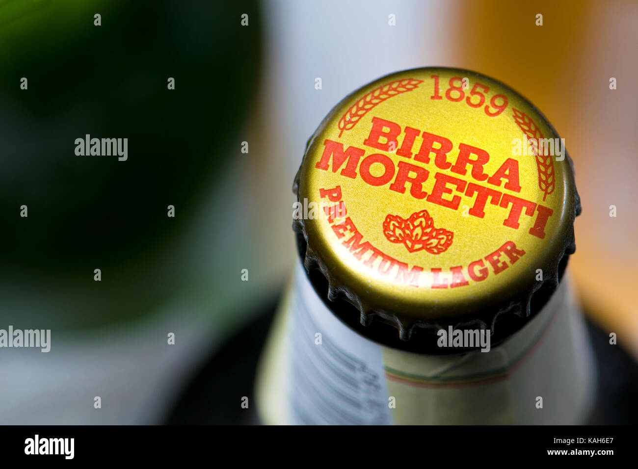 Bier Flasche und Deckel - Birra Moretti, Italien Stockfoto