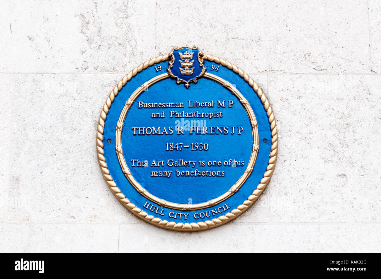 Blaue Plakette auf ferens Art Gallery in Hull erinnert an Thomas R Ferens. Stockfoto