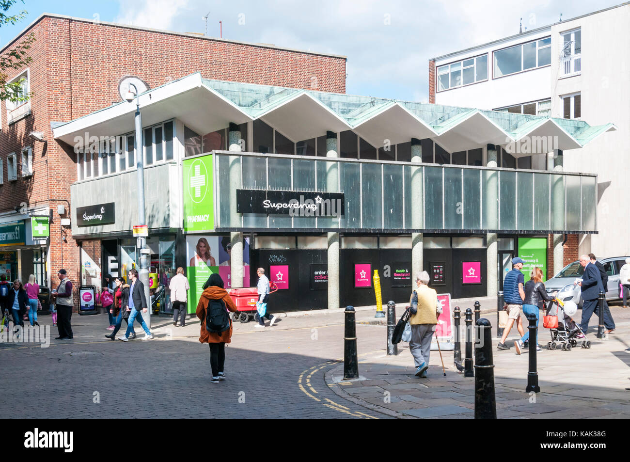 Superdrug Speichert Plc Fotos Und Bildmaterial In Hoher Aufl sung Alamy