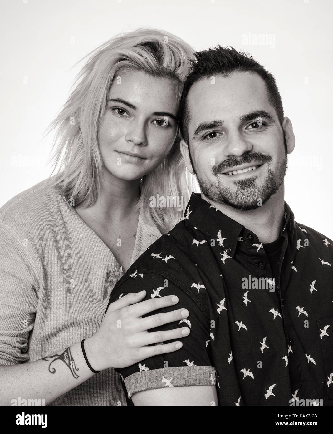 Attraktive Junge amerikanische Paar in den 20er Stockfoto