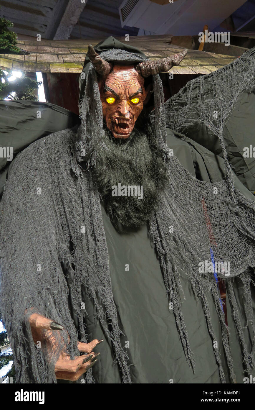 Geist Halloween ist eine Spezialität der Pop-Up-Store auf der Fifth Avenue, New York, USA Stockfoto