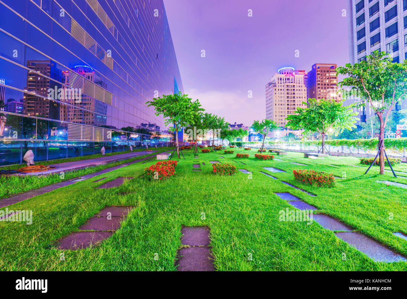 TAICHUNG, TAIWAN - 17. Juli: Das ist die moderne Architektur der neuen Taipei City Hall Gebäude, das ist eine beliebte Sehenswürdigkeit in der Finanziellen entfernt Stockfoto