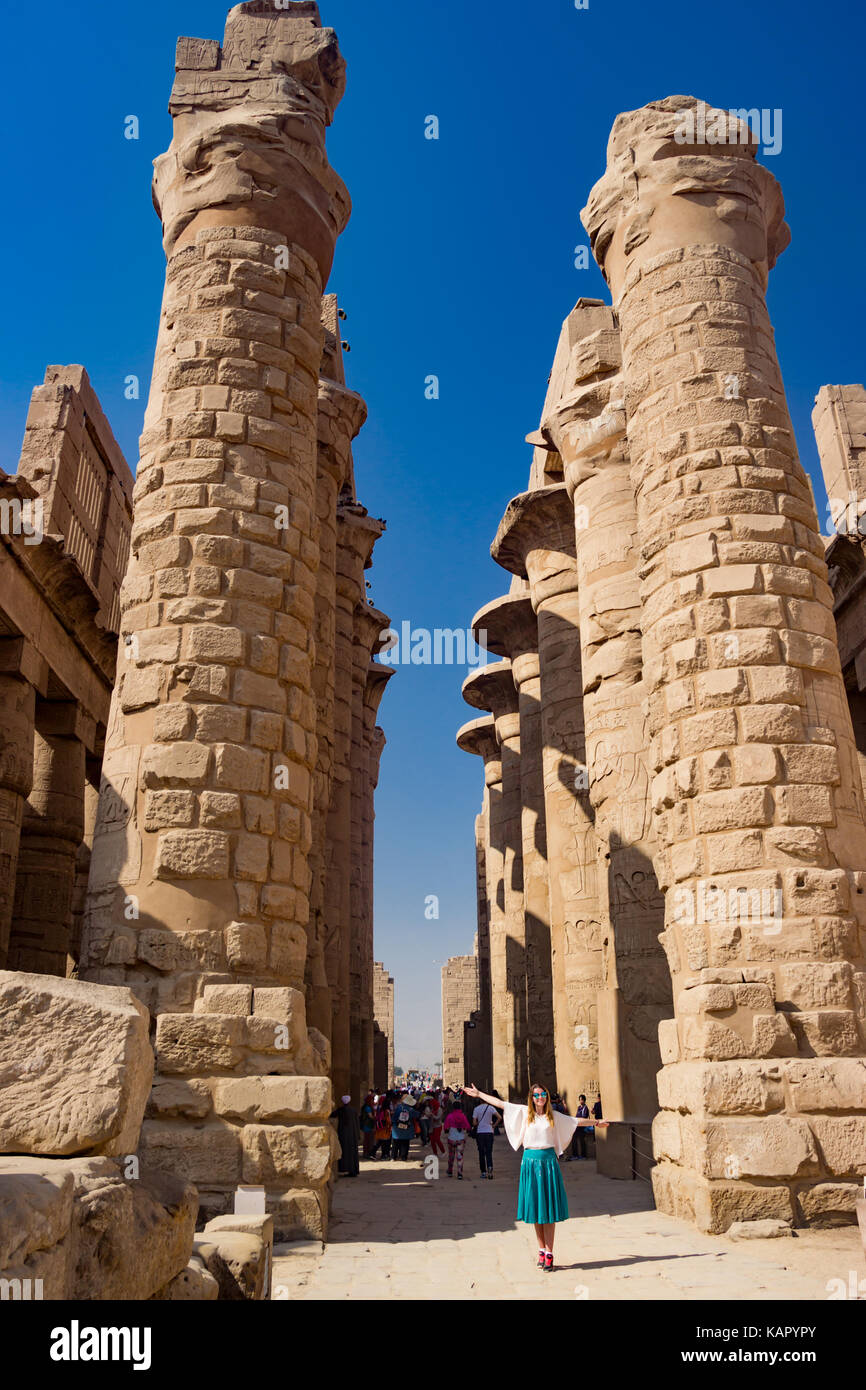 Statue im Tempel von Karnak in Luxor Ägypten Stockfoto