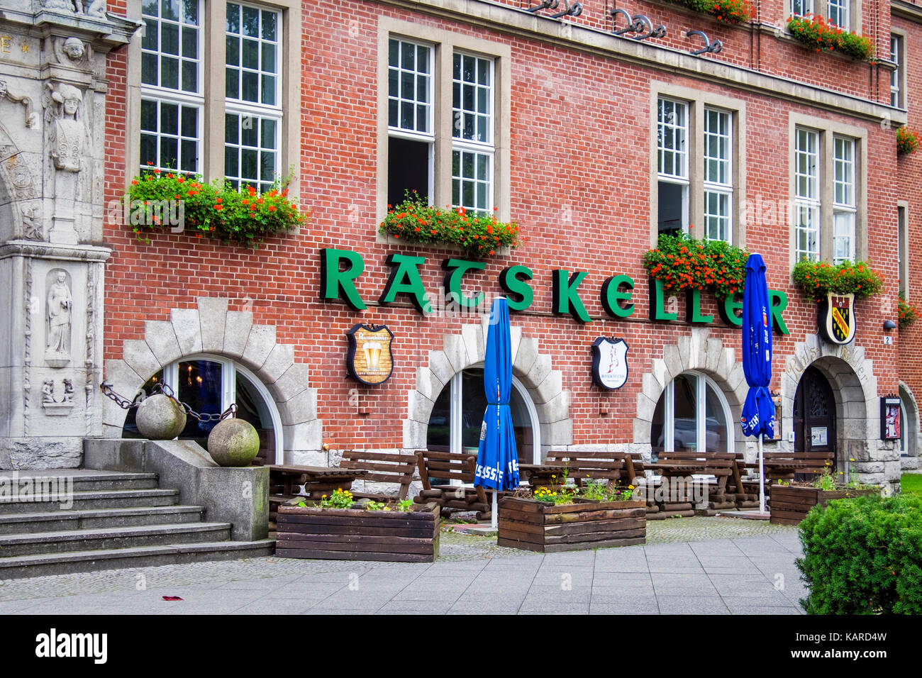 Berlin, Wittenau, Rathaus, Reinickendorf Rathaus. Ratskeller Restaurant und Bar am historischen alten Gebäude Stockfoto