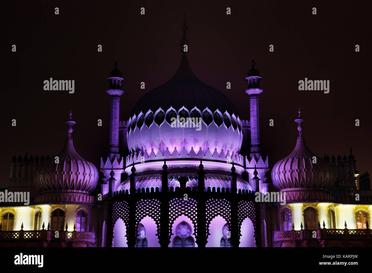 Brighton Royal Pavilion bei Nacht, East Sussex, England, Großbritannien Stockfoto