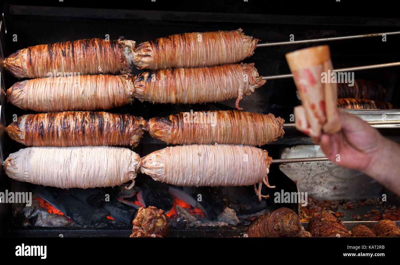 Türkische Street Food: Kokorec Stockfoto