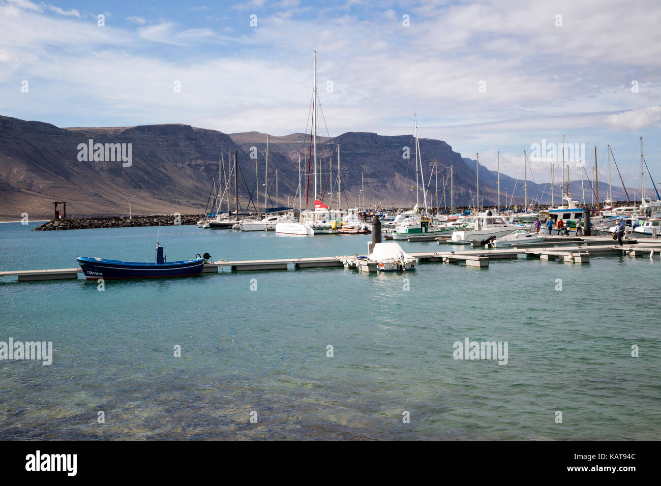 Caleta de Sebo hafen und Dorf, La Isla Graciosa, Lanzarote, Kanarische Inseln, Spanien Stockfoto