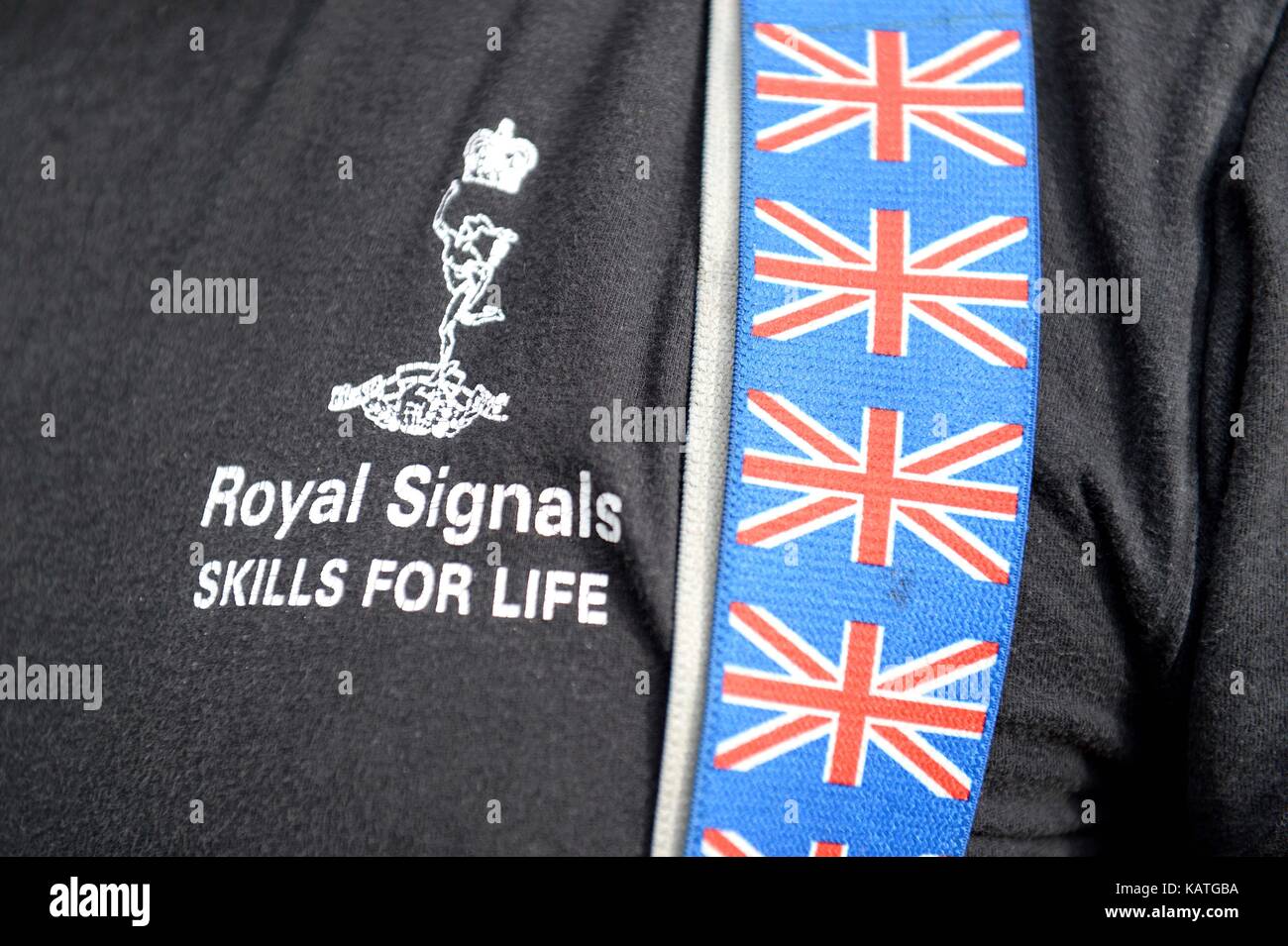 Blandford, Dorset, Großbritannien. 27 Sep, 2017. royal Signale logo und Union Jack klammern Credit: finnbarr Webster/alamy leben Nachrichten Stockfoto