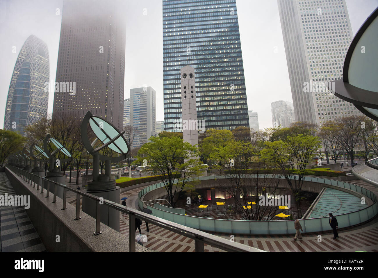 Japan, der Gegend von Tokio, Shinjuku, Westside, Stadtbild, Regen, Wetter, Stockfoto