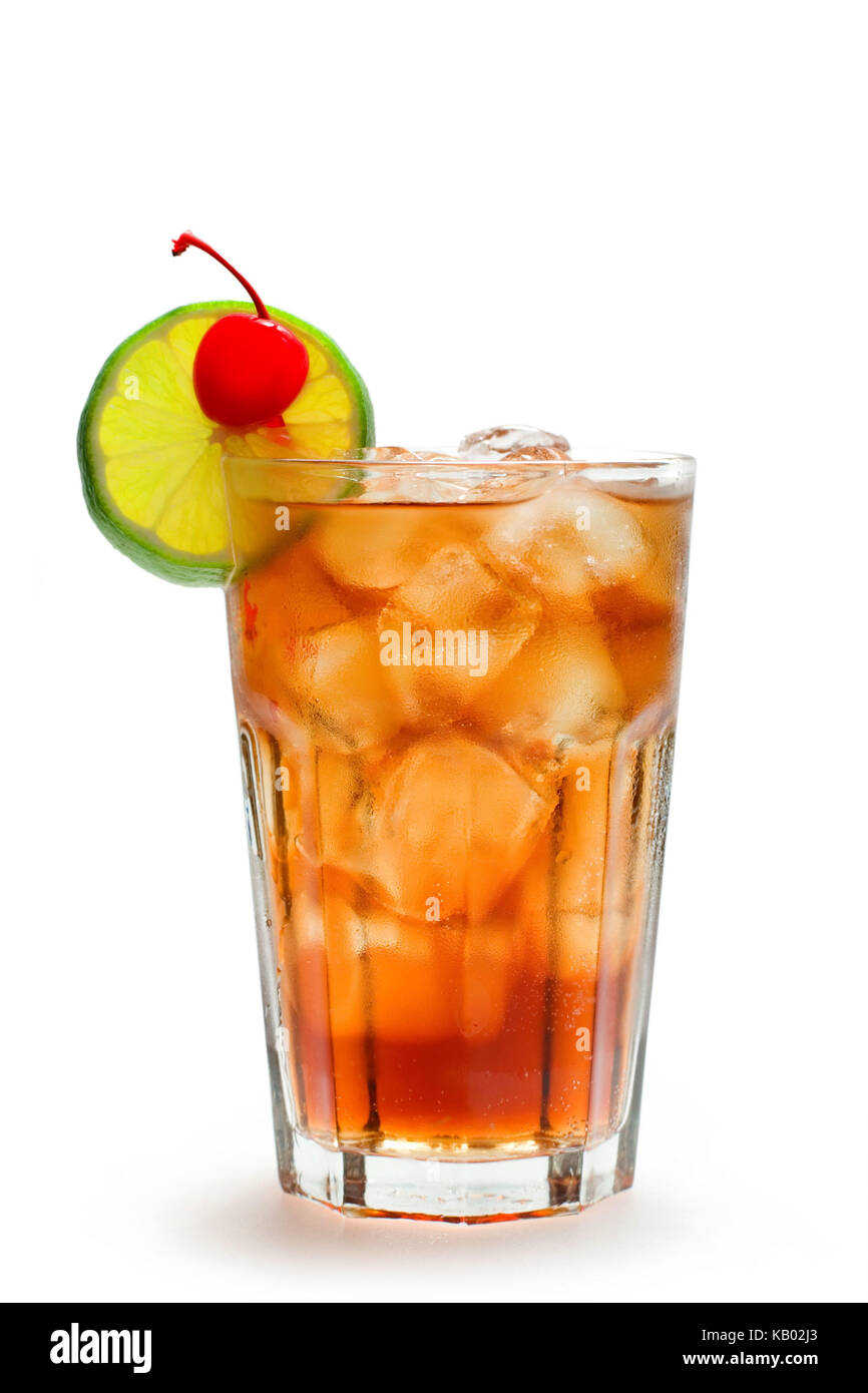 Cocktail, long island ice tea (Wodka, Gin, Rum, Tequila, Triple Sec  Curacao, Zitronensaft, Orangensaft, Cola Stockfotografie - Alamy