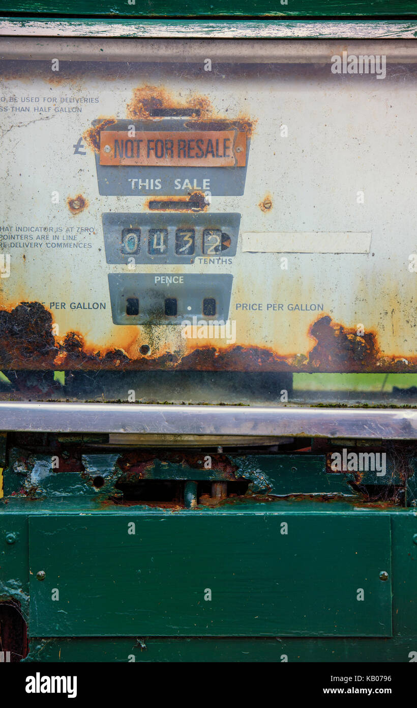 Detail einer rostigen Zapfsäule Stockfoto