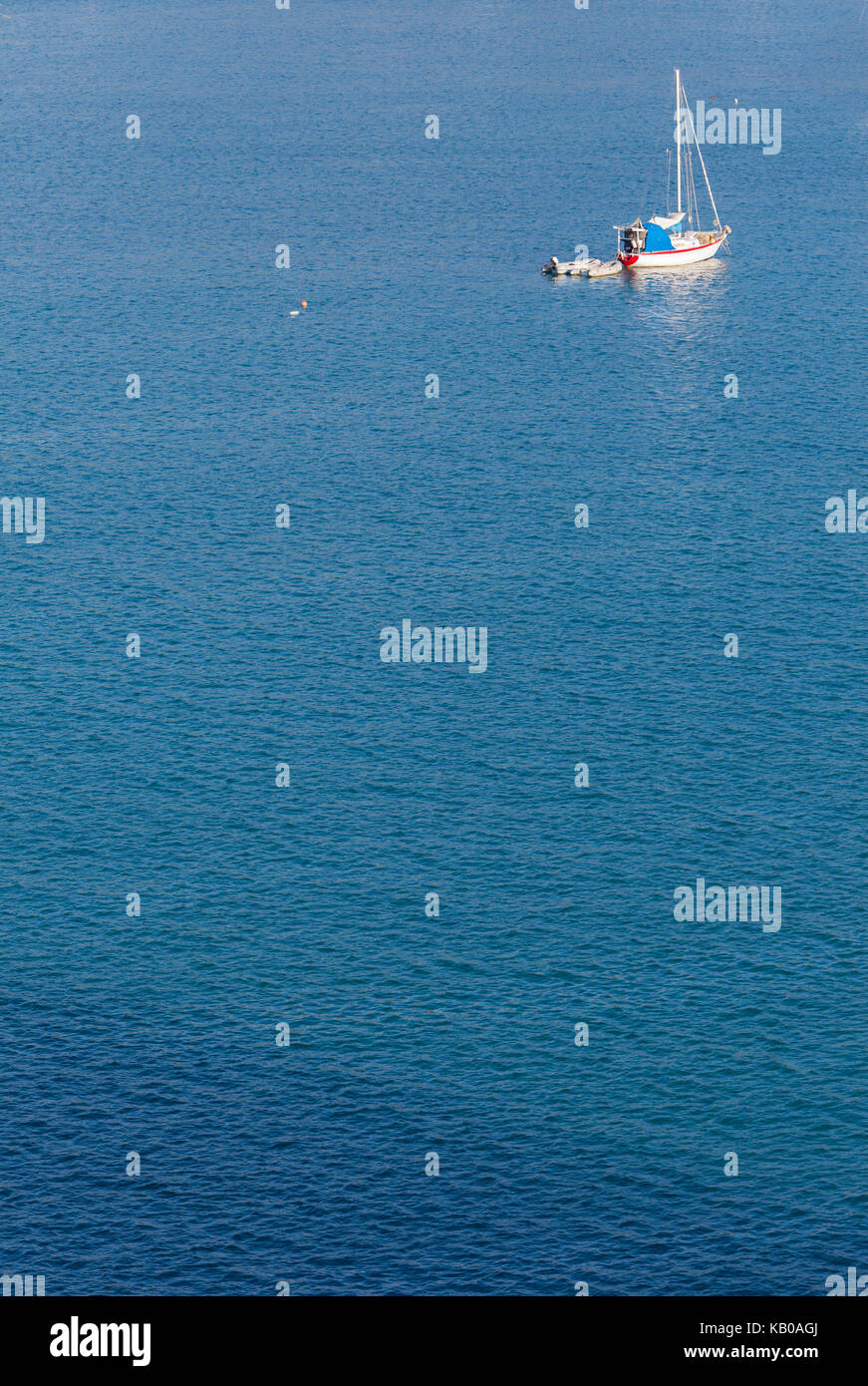 Charlotte Amalie, St. Thomas, U.S. Virgin Islands. Sail Yacht vor Anker im Hafen. Stockfoto