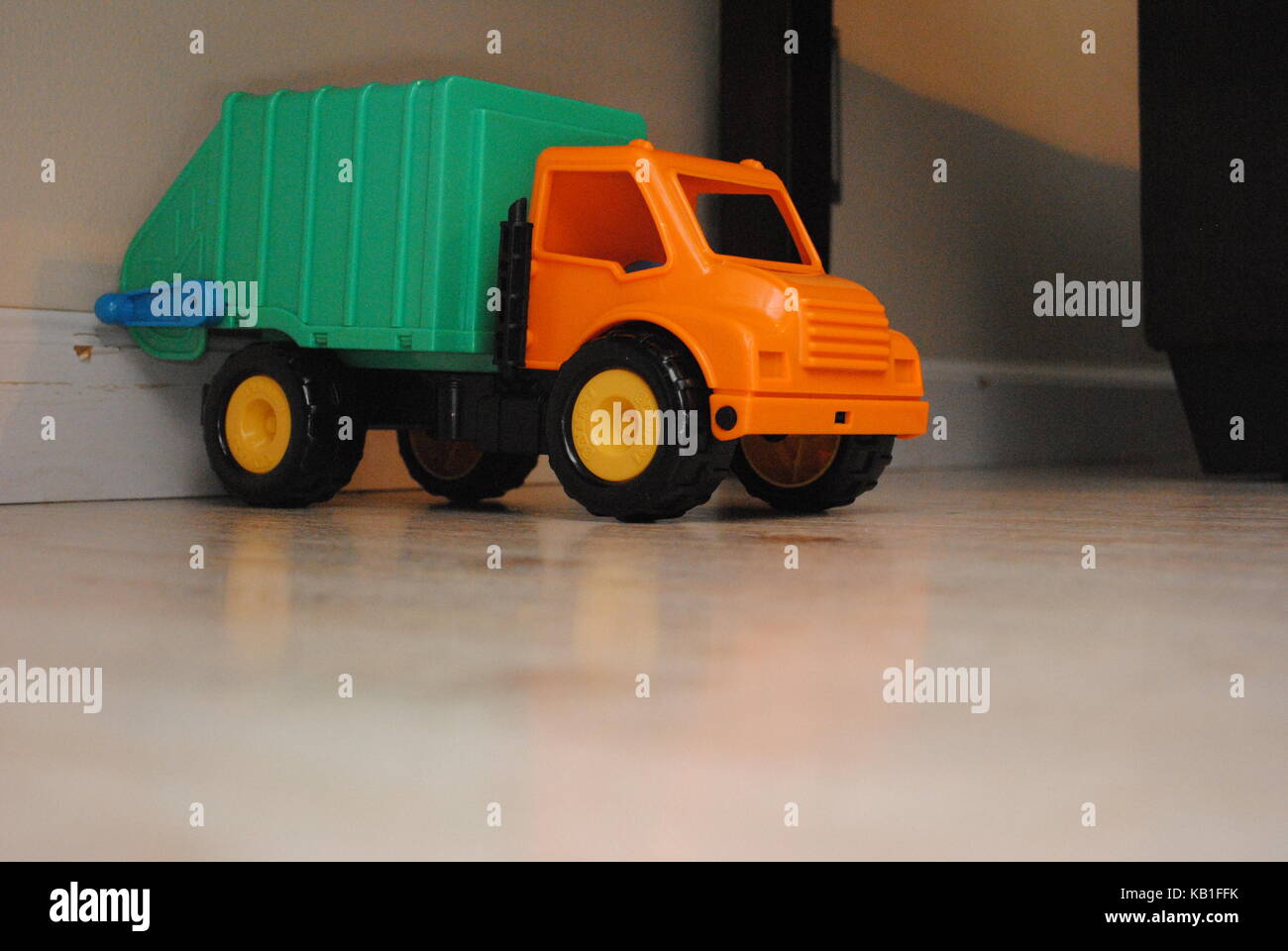 Spielzeug Müllwagen Stockfoto