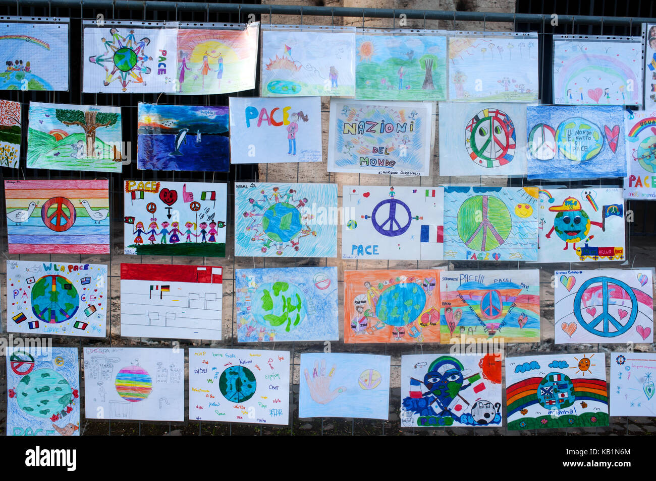 Kinder Zeichnung Frieden Stockfoto