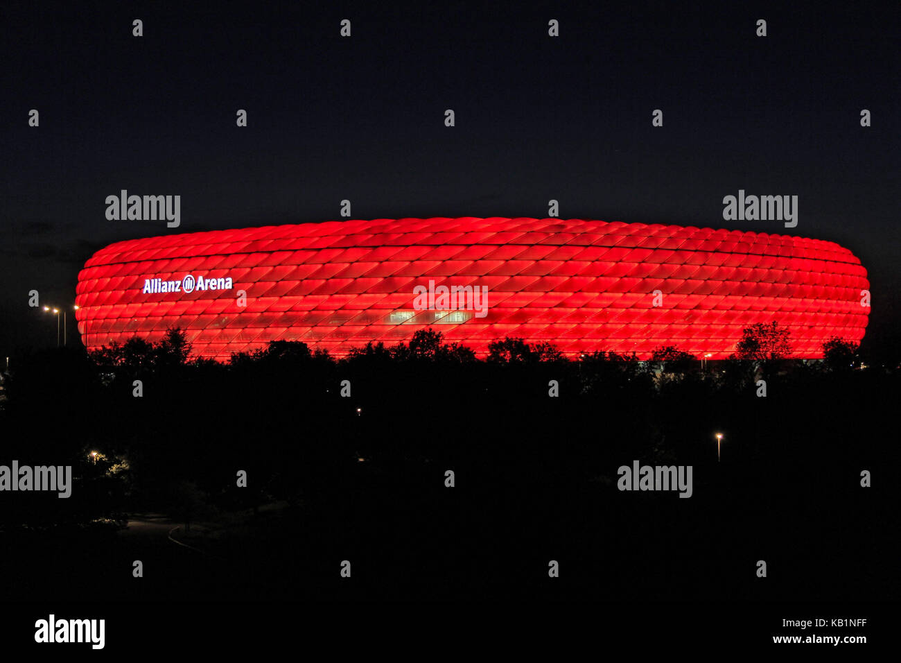 Deutschland, München, Fußballstadion, Allianz Arena, baut 2002-2005, Architekten, Herzog und de Meuron, Covertex Außenhülle, Stockfoto