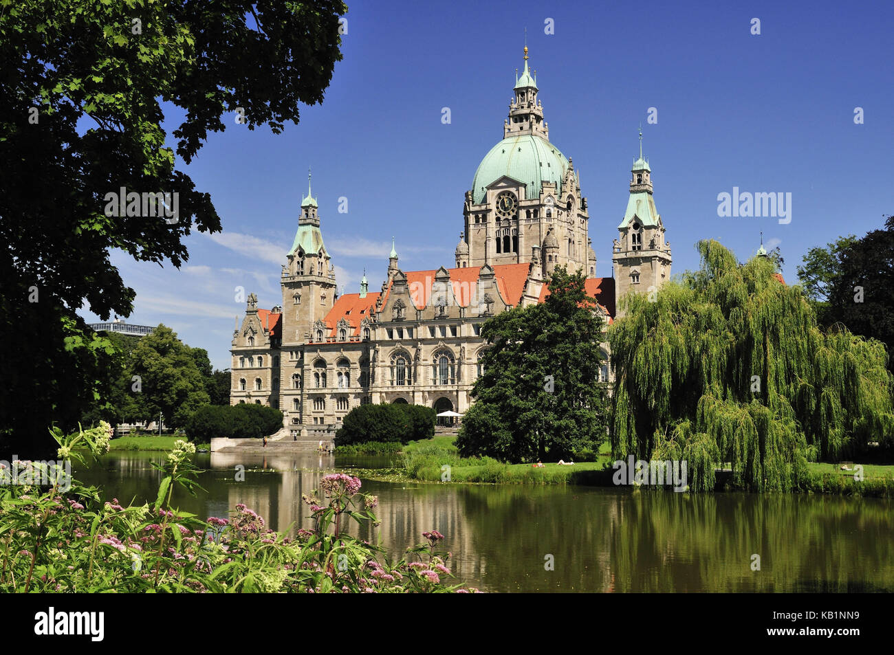 Hannover, Niedersachsen, Neues Rathaus, baut in 1901-1913 und Maschpark, Stockfoto