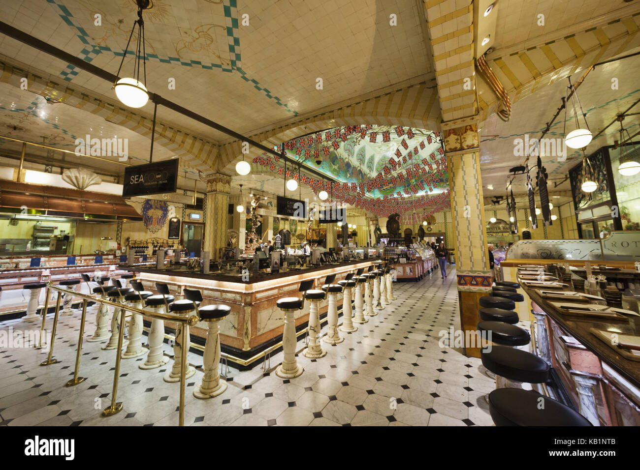 England London Knightsbridge Harrods Foodhall Restaurants Stockfotografie Alamy