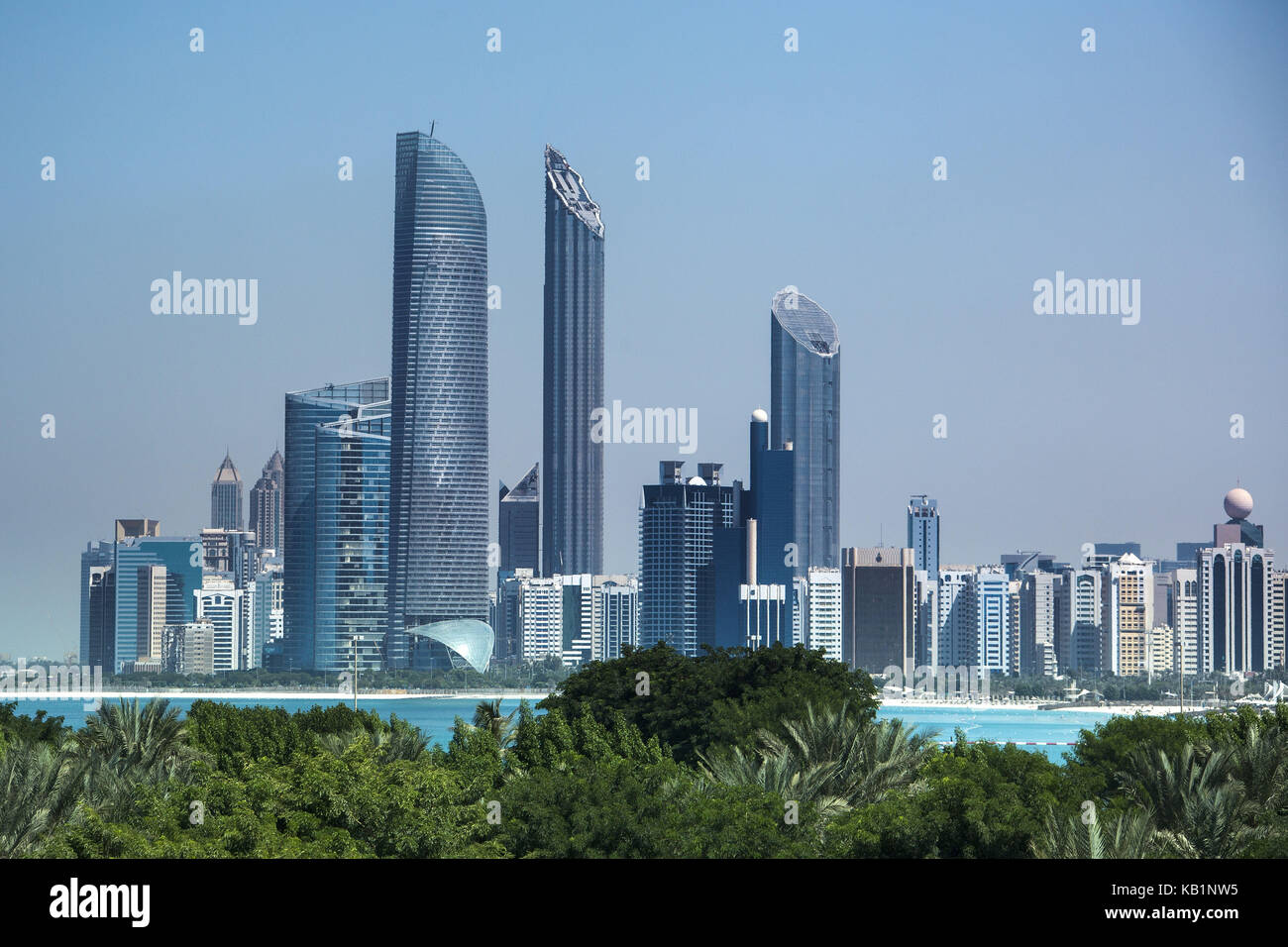 Blick auf die Skyline von Abu Dhabi, Stockfoto