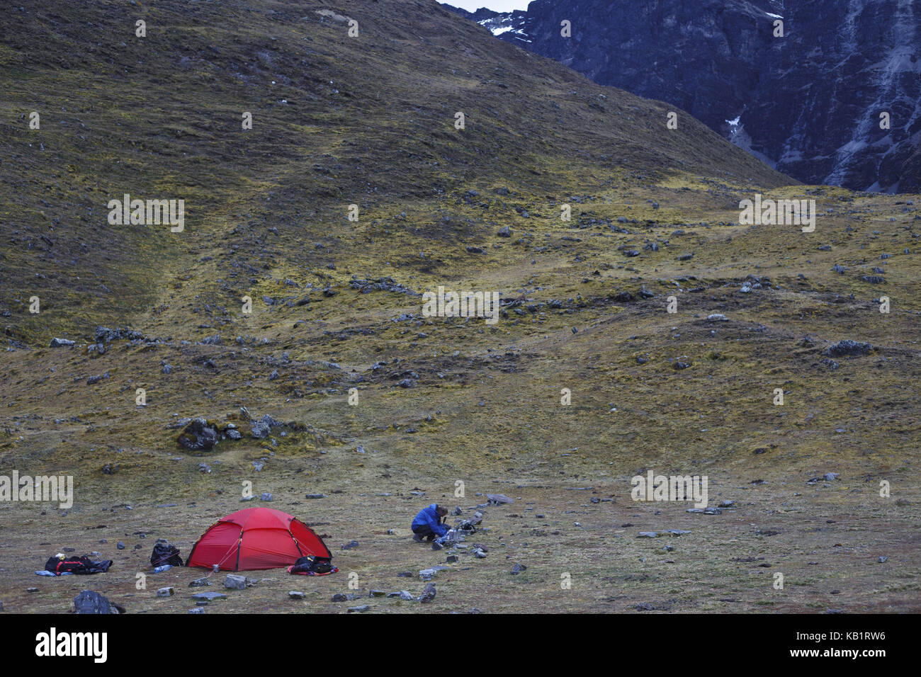 Bolivien, die Cordillera Apolobamba, Zelt, Wanderer, Stockfoto