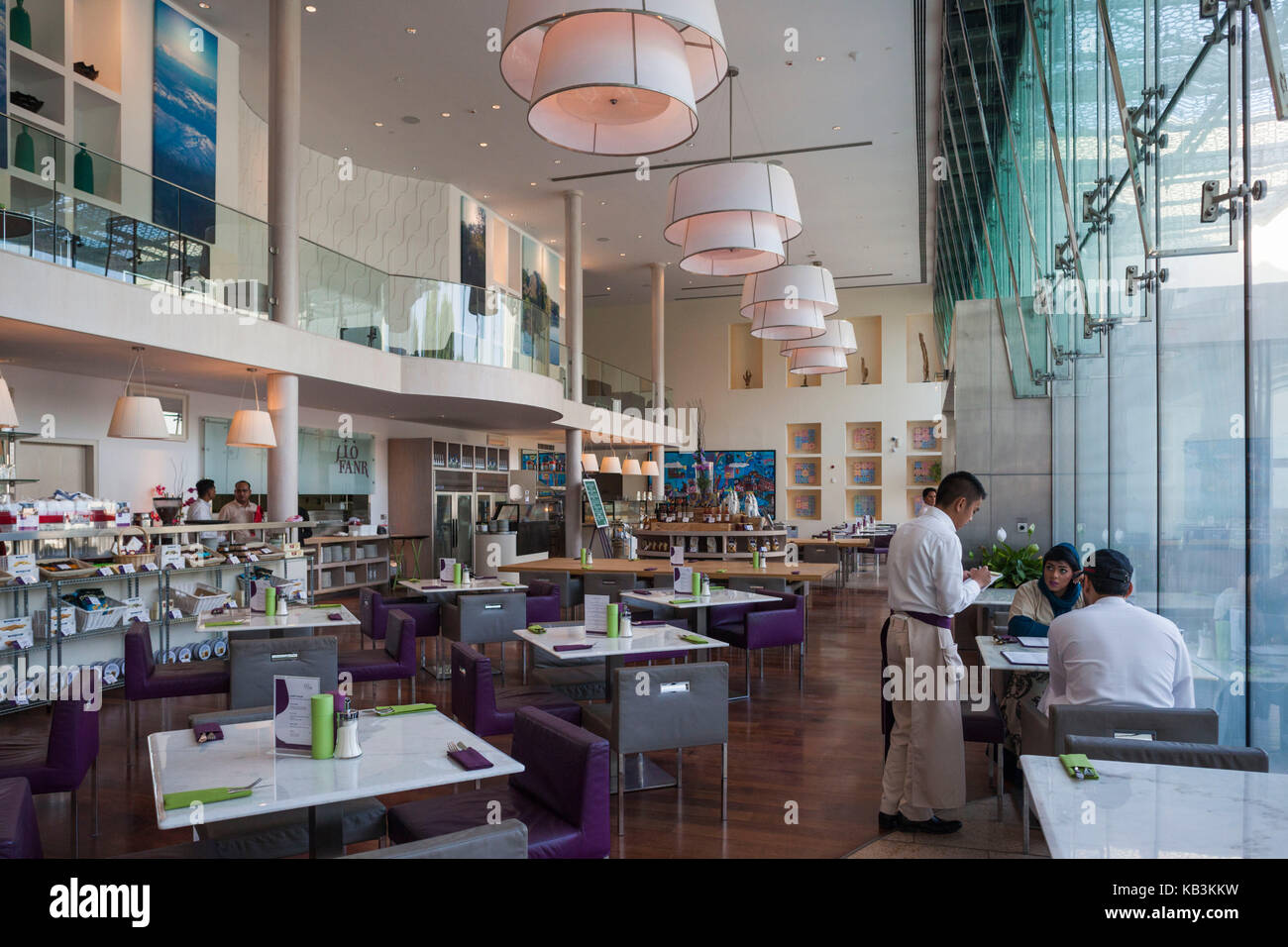 Vae, Abu Dhabi, Saadiyat Island, Manarat Al Saadiyat, Welcome Center für Museumsinsel Entwicklung, Cafe Stockfoto