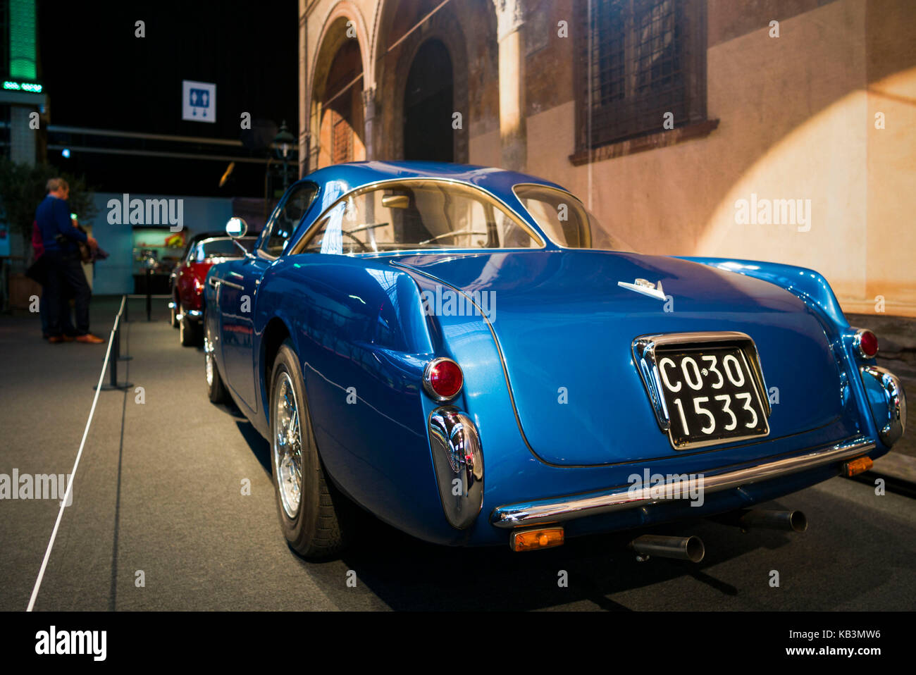 Belgien, Brüssel, Autoworld, einer der größten Automobil Museen in Europa, 1950s-era Italienische gebauten Fiat v8-Coupé Stockfoto