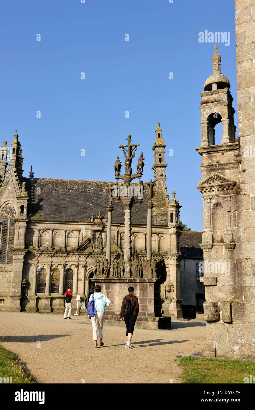 Frankreich, Finistere, stoppen auf Way of St. James, St. Thegonnec, Pfarrei Gehäuse und Kalvarienberg Stockfoto