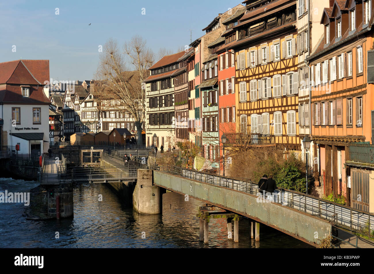 Frankreich, Bas Rhin, Straßburg, Altstadt als Weltkulturerbe von der unesco, Petite France aufgelistet, die auf der Ill in Richtung des Quai des Moulins Stockfoto