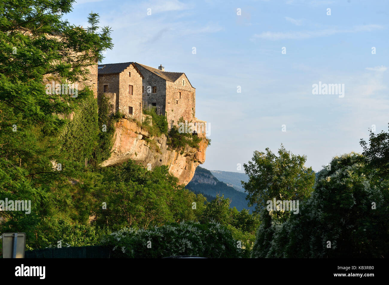 Frankreich, Aveyron, Parc Naturel Regional des Grands Causses (Grands Causses regionalen Naturpark), The Dourbie Valley, Cantobre mittelalterliche Dorf Stockfoto