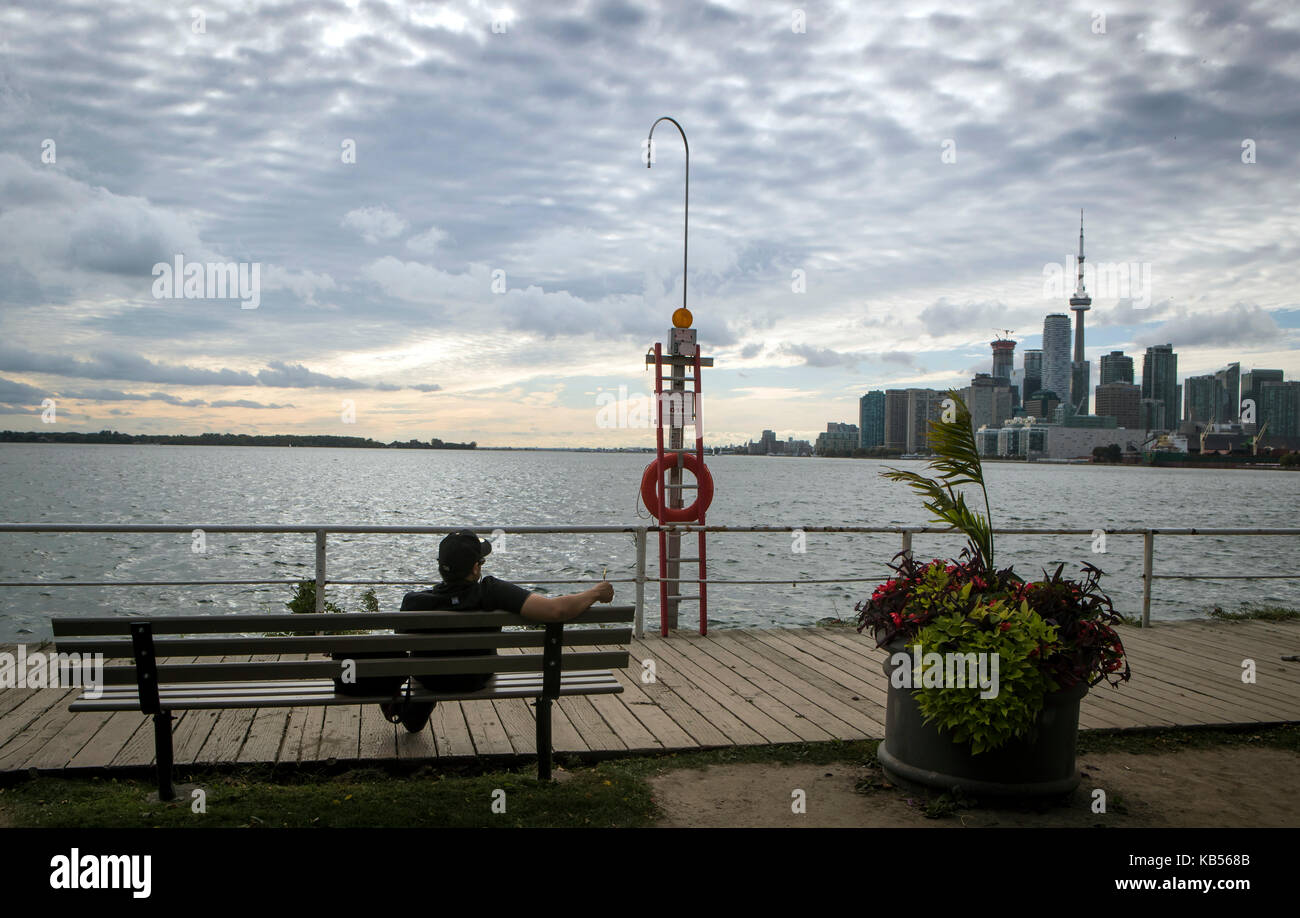 Eine allgemeine Ansicht des Lake Ontario und die Skyline von Toronto in Kanada. Stockfoto