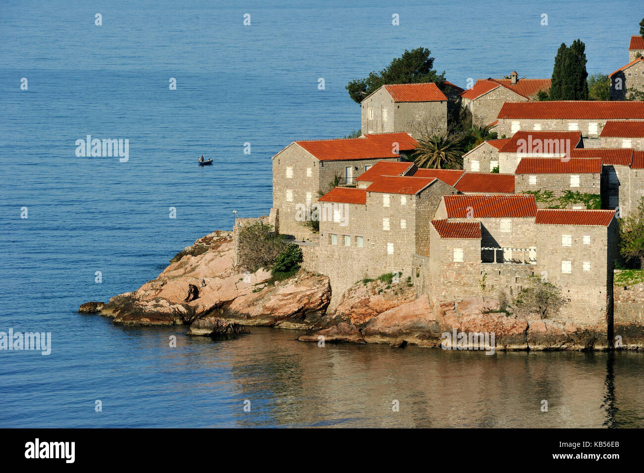 Montenegro, Adria, Bucht von Budva, Halbinsel Sveti Stefan, das befestigte Dorf stefan-svesti in ein Luxushotel umgewandelt Stockfoto