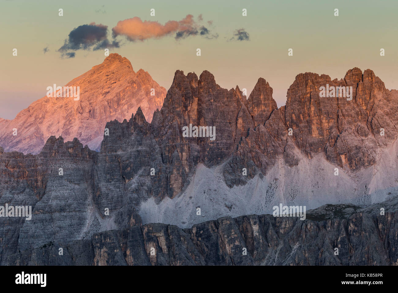 Europa, Italien, Alpen, Dolomiten, Berge, Croda da Lago, Formin, Blick vom Rifugio Nuvolau Stockfoto