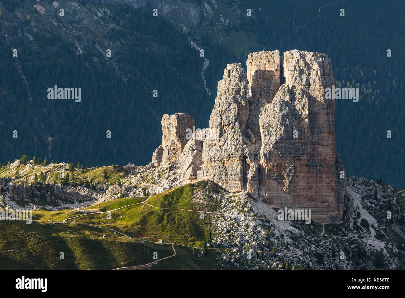 Europa, Italien, Alpen, Dolomiten, Berge, Cinque Torri, Blick von der Rifugio Averau Stockfoto