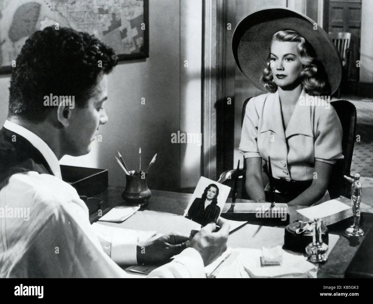 Stoßfest 1949 Columbia Pictures Film mit Patricia Ritter und Cornell Wilde Stockfoto