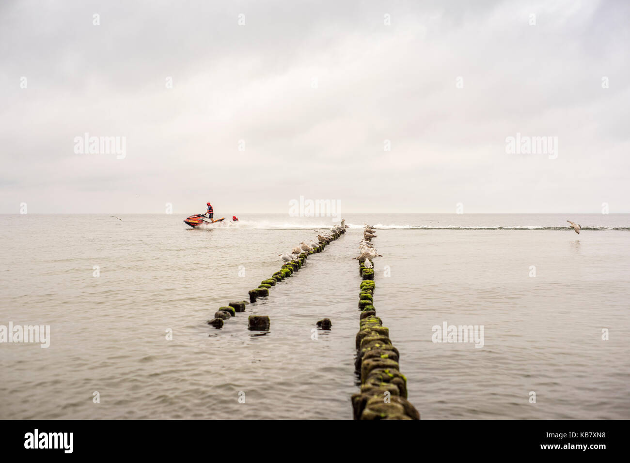 Wasserski in der Ostsee in Mielno, Polen 2016 Stockfoto