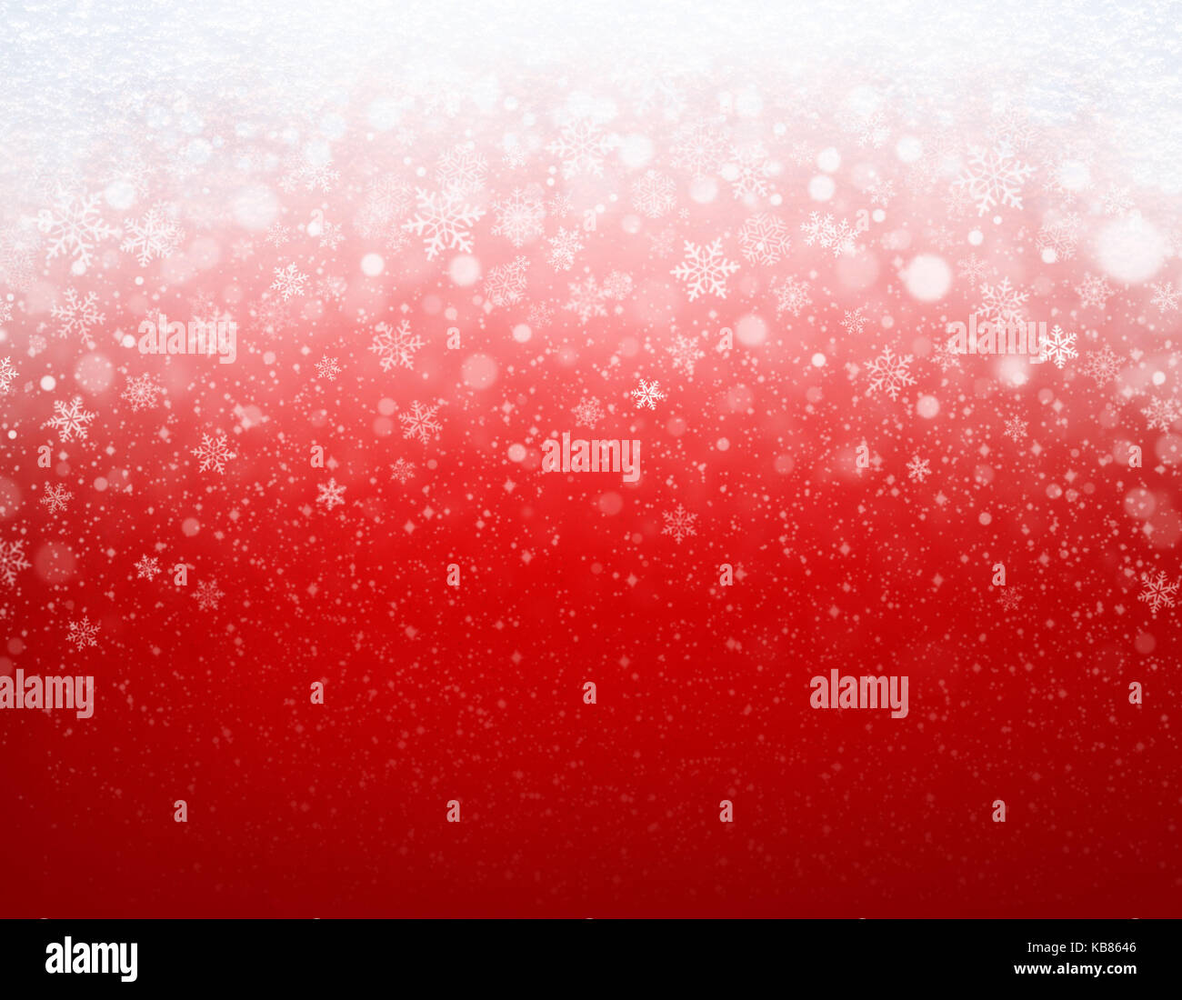 Schneeflocken Formen und Schneefall auf einem gefrorenen roten Hintergrund - Weihnachten Dekoration Stockfoto